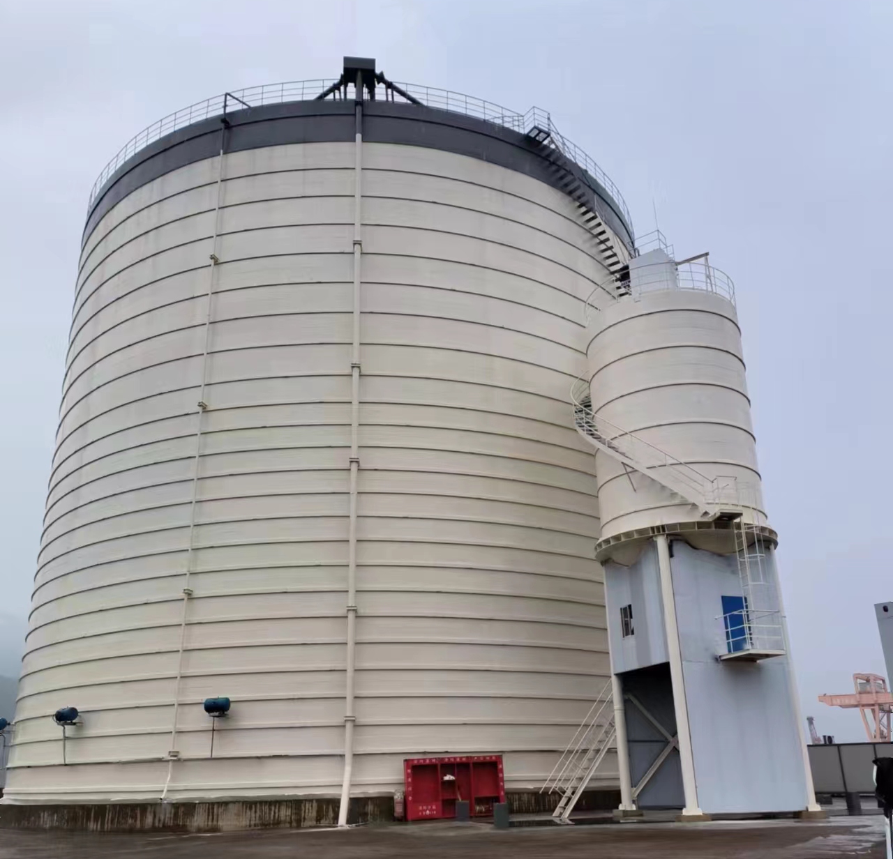 金东10万吨水泥钢板库